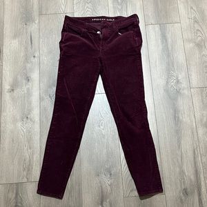 American Eagle women’s maroon corduroy hi rise jeggings Size 8